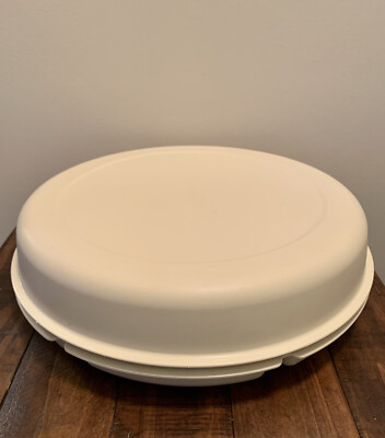 Vintage Tupperware Chip Dip Snack Serving Tray with Lid 1665-2 Party Veggie Tray-image