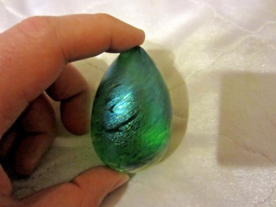 OBG Studio Art Glass Egg Paperweight Ornamental Blown Glass 1989 Iridescent NR-image