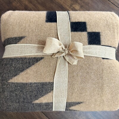 POTTERY BARN x PENDLETON SPIDER ROCK THROW WITH FUR BACK 60