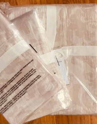 Pottery Barn Jacquard Medallion Duvet Cover Blush King Soft Rose No Shams New🦩-image