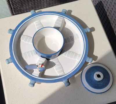 GRASSLANDS ROAD 4 PIECE SECTIONED SERVING TRAY WITH DIP BOWL & SPREADER-image