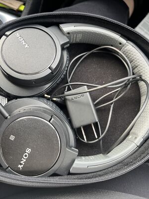Sony Noise Cancelling Headphones WHCH710N Wireless Bluetooth - Black (WHCH710N)-image