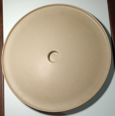 Tupperware Dip N Serve Chip & Dip Veggie Relish Tray No Bowl Beige 492-2 Vintage-image