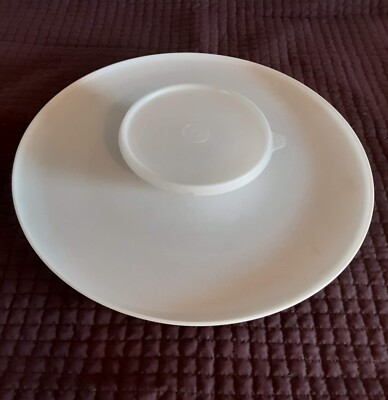 Tupperware Vintage Chip Dip n Serve White Tray with Bowl & Lid-image