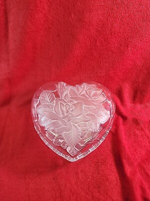 Studio Nova Home Beautiful Clear Art Glass Heart-Shaped Trinket Frosted Roses5x5-image