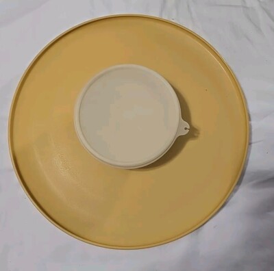 Vintage Tupperware 492-3 Dip-n-Serve Chip and Dip/Veggie Server Tray Bowl & Lid-image
