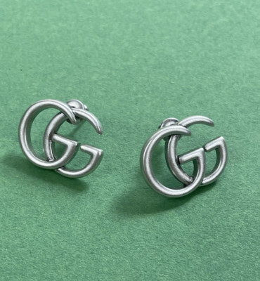 Gucci Silver GG Shaped Womens Stud Earrings-image