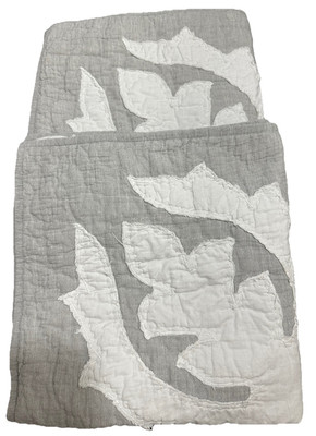 Set Of 2 Pottery Barn Ohana Light Grey Cotton Quilted Standard Shams-image