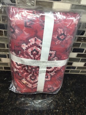 Pottery Barn Red Giovanna Medallion King/Cal King Duvet NWOT-image