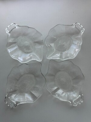 Vintage Pressed Glass Leaf Shaped Antipasti Serving Plates Set of 4-image
