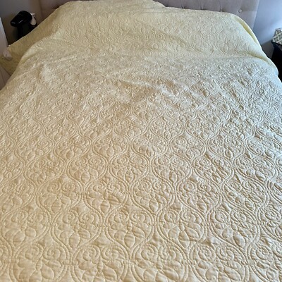 Madison Park King Quilt Set Yellow All Season Cozy Bedding 2 Standard Shams-image