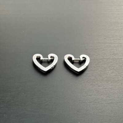 Silver Heart Shaped Clasp Earrings-image