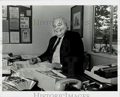 1985 Press Photo Heritage House Realty Owner George Matchett in Madison Park-image