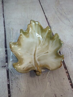 NWT Studio 33 Hand Painted Beige Ceramic Trinket Leaf Dish 6 inch candy trivet-image