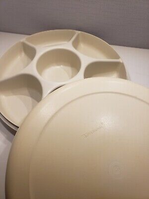 Vtg Tupperware Divided Veggie/Fruit/Dip Snack Party Tray 1665-2 With Lid 1666-2-image