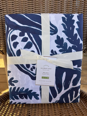 POTTERY BARN RAE NAVY BLUE WHITE TROPICAL FLORAL QUEEN DUVET COVER NEW-image