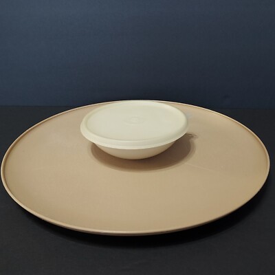 Vtg Tupperware Tan 492 Dip-n-Serve Chip and Dip/Veggie Server Tray Bowl & Lid-image