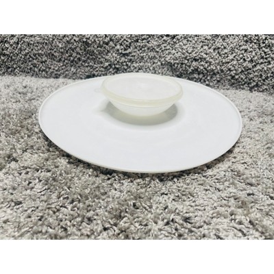 Vintage Tupperware White Chip Dip And Serve Tray Bowl With Lid-image