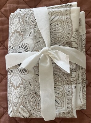 Pottery Barn SONYA MEDALLION EURO SHAMS Set Of 2  NEWI-image