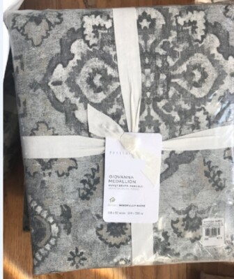 Pottery Barn Giovanna Duvet Cover Charcoal Gray King 2 Standard Shams Medallion-image