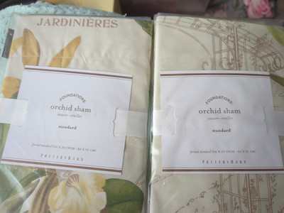 Pottery Barn Orchid Print Standard SET of 2 Pillow SHAMS Unused, NWT-image