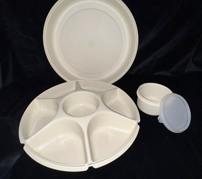Tupperware Divided Veggie Party Tray & Dip Bowl Set with lids 1665 1666 1667 215-image