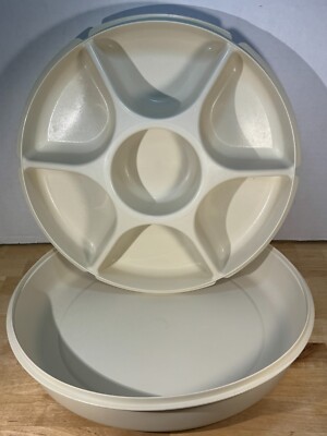 Tupperware Divided Almond Serving Tray W/ Lid 1665-2 & 1666-2 Vegetable Chip Dip-image