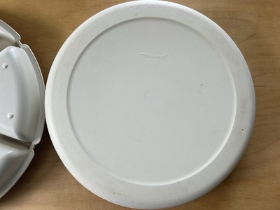 TUPPERWARE 1665-5 Serving Center Divided Party Veggie Snack & Dip Tray w Lid H14-image