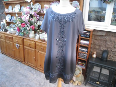 BEAUTIFUL GREY DIP DYED TUNIC SIZE 22 WITH BEADING/SEQUIN DETAIL - BUST 50