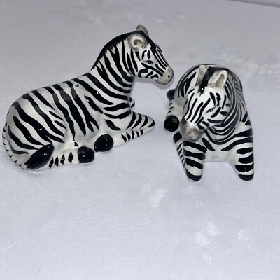 Vintage Studio Nova Jungle Beat Zebra Salt & Paper Shakers Hand Painted KT262-image