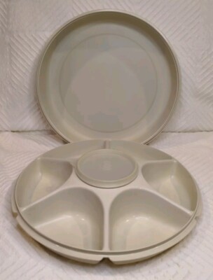Tupperware Divided Serving Tray With Center Dip Bowl & Seal (1665/66/67 & 215)-image