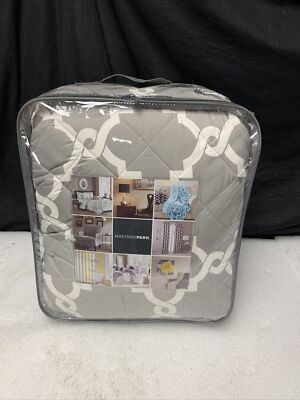 Madison Park Essentials 6 Piece Reversible Daybed Set in Grey Finish MPE13 G131-image