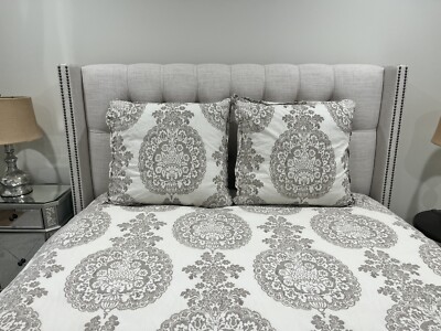 Pottery Barn Lucianna Medallion KING Percale Duvet With Two Euro Shams-image