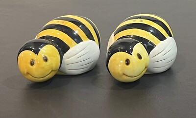 Bumblebees Clever Choice NOHO Studio Cute Ceramic Bee Salt & Pepper Shaker Set-image