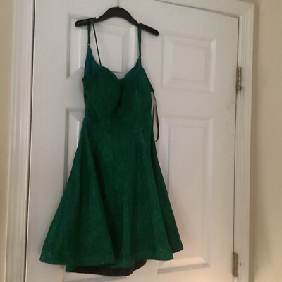 City Studio Dress  Sz 7 Green Junior’s sleeveless Mini Open Back Prom Formal-image