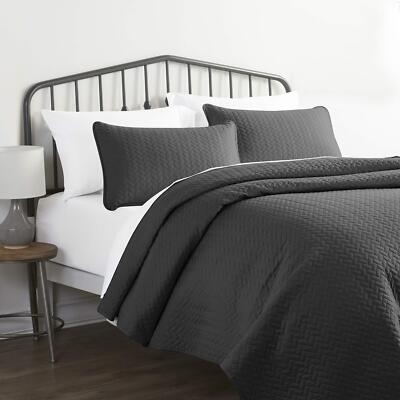 3 Piece Gray Quilt California King Size Bed Set - A Lightweight Bedspread & M...-image