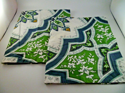 2 POTTERY BARN PILLOW STANDARD SHAMS WHITE GREEN BLUE MEDALLION ORGANIC COTTON-image