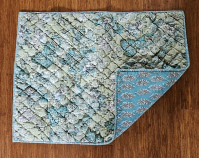 1 POTTERY BARN Neena Floral Quilted Standard Sham 100% Cotton Blue/Green-image