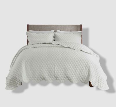 Madison Park White Nala Scalloped Edge 3-Piece Quilt Set King/California King-image