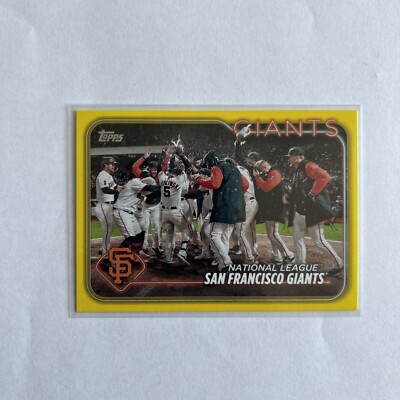 San Francisco Giants Team YELLOW 2024 Topps Series 2 Baseball Card #453-image