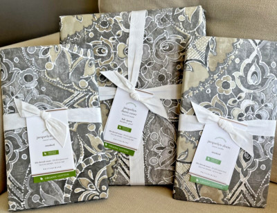 Pottery Barn Jacquelyn Medallion Sateen F/ QUEEN Duvet & 2 STANDARD Shams 350TC_-image