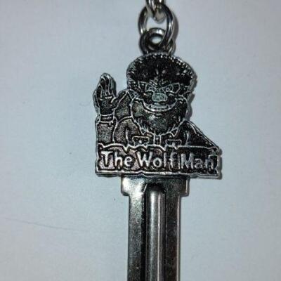 USJ Key shaped wolf man key chain-image