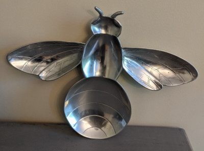 Mariposa Aluminum Bumblebee Bee Serving Platter Chip & Dip Patina Discontinued-image