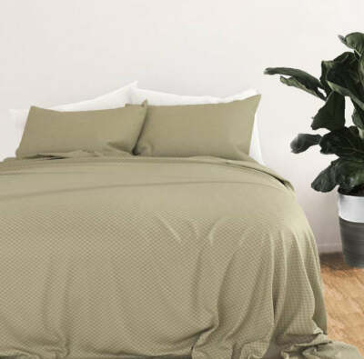 Super Soft Microfiber Embossed Checkered Sage King Sheet Set-image