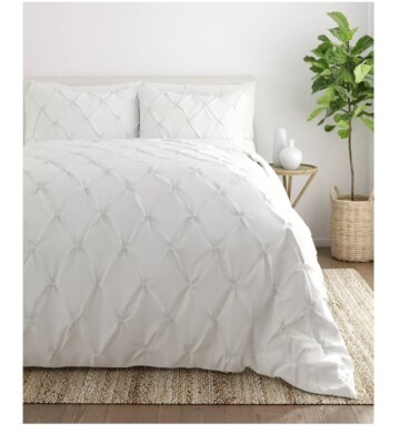 Ienjoy Home Home Collection Ultra Soft 3PC  Pinch Pleat Duvet Cover Set-image
