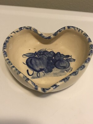 Vintage Thomas Ceramics Studio Art Pottery Blue Heart Shaped Trinket Dish-image
