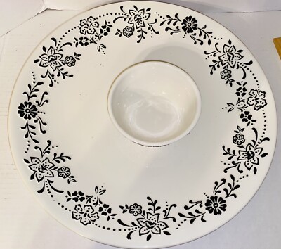 Oleg Cassini AVA Embossed Large Chip & Dip Platter EUC 13”-image