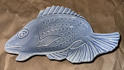 Studio M' Pescado fish-shaped plate Dish 7 3/4”x4 1/2”-image