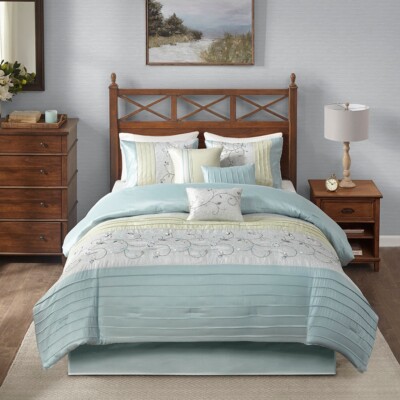 madison park embroidered cal king quilt with 3 throw pillows green gray blue-image