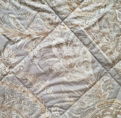Pottery Barn Paisley Pillow Shams x2 Quilted Tan Taupe Tie Ends Cotton 20x26 -image